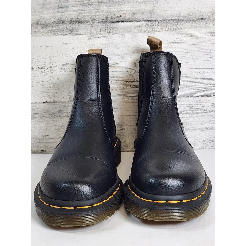 Dr. Martens Vegan 2976 Chelsea Boots Womens Size 6 Black Felix Rub Off Pull On